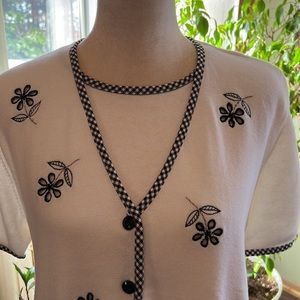 EUC Darling Short Sleeve Sweater